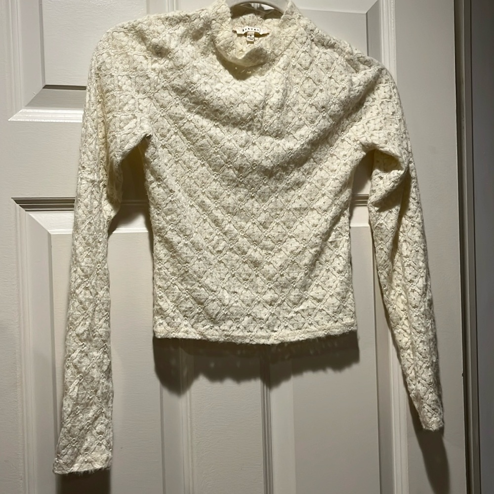 Lace layering top